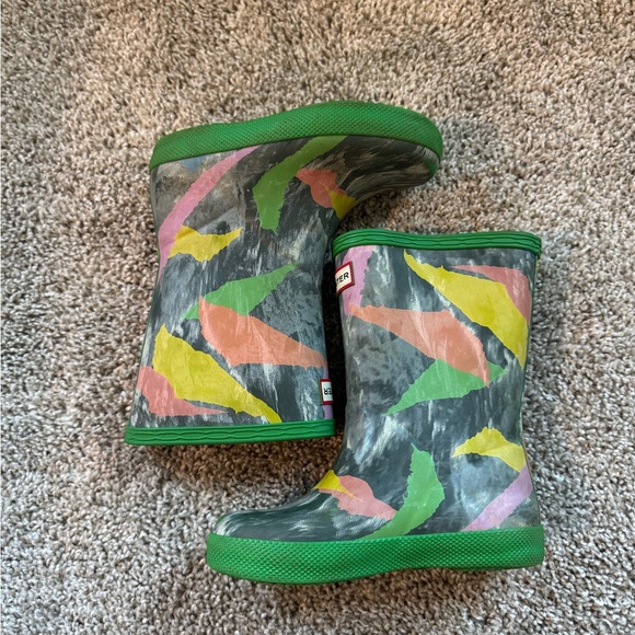 Hunter Kids Boots Printed Rain Boots Green Multicolor Waterproof Boots Size 8 - Picture 6 of 13